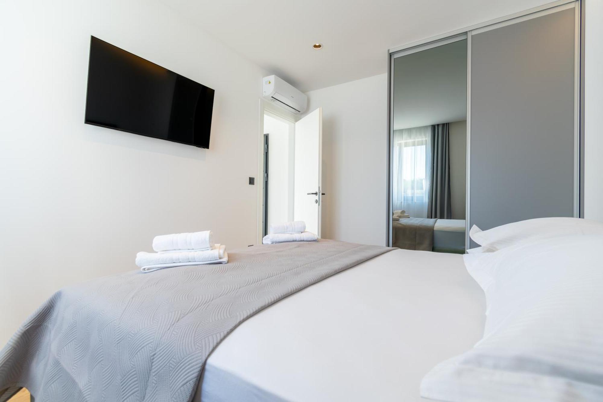 Apartmani Pino 1 Baška Voda Kültér fotó