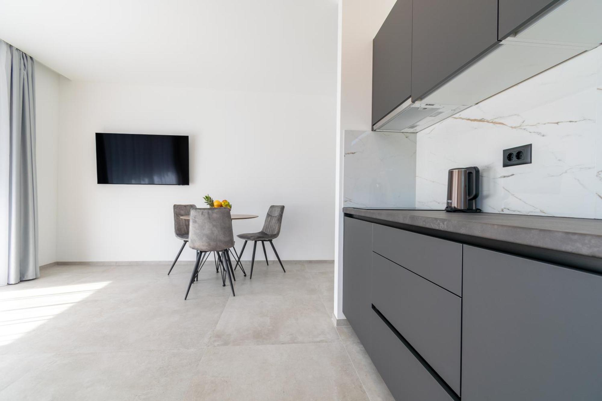 Apartmani Pino 1 Baška Voda Kültér fotó