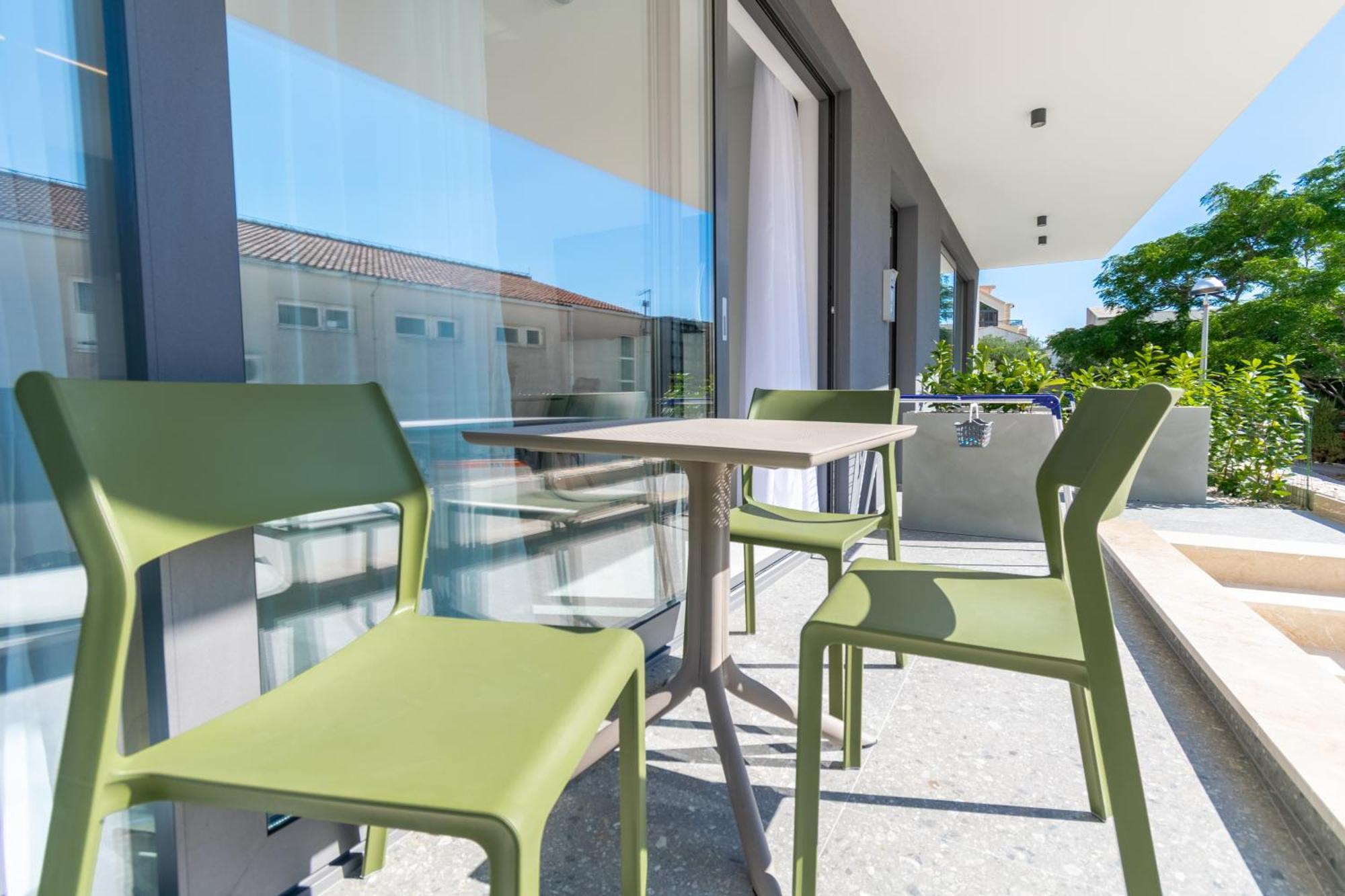 Apartmani Pino 1 Baška Voda Kültér fotó